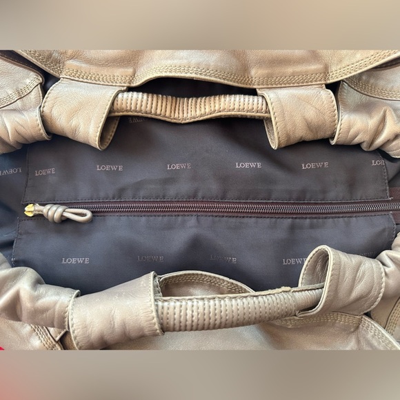Loewe pre owned Nappa Aire Handbag - Picture 9 of 15